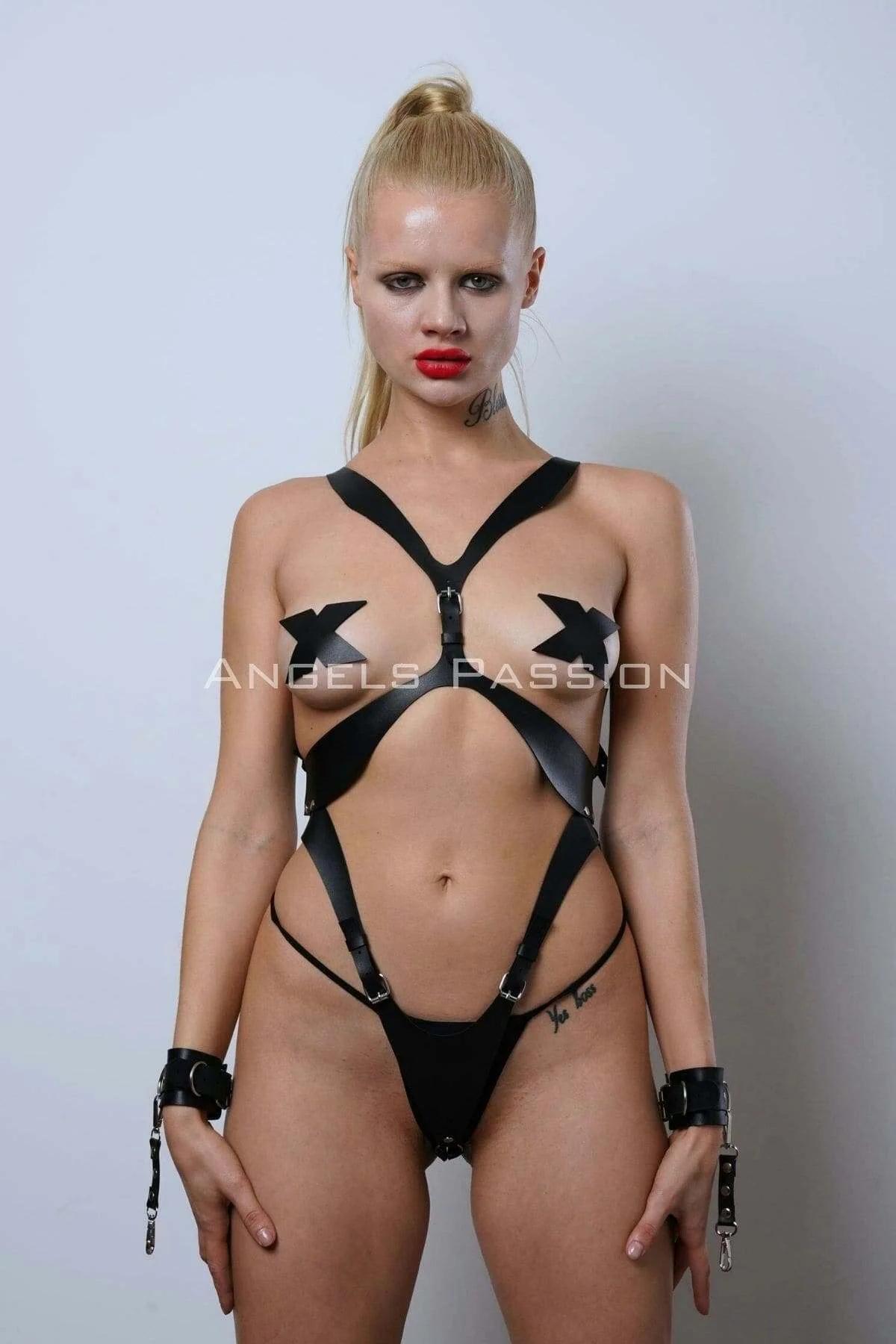 Kelepçeli Full Body Harness Set, Deri Fantezi İç Giyim, Bayan İç Giyim - APFT1102