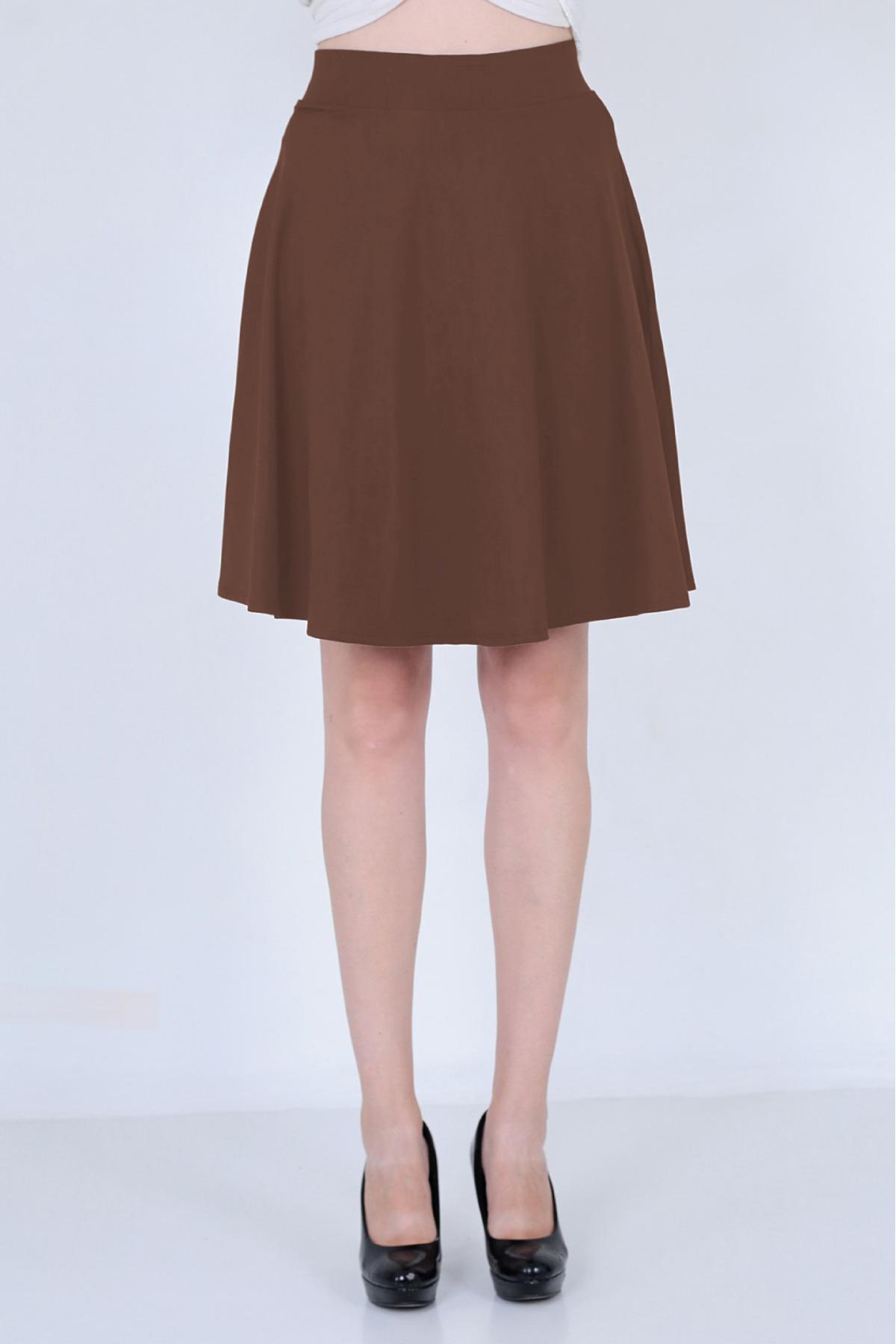 Brown High-Waisted Skater Skirt Casual Outfit