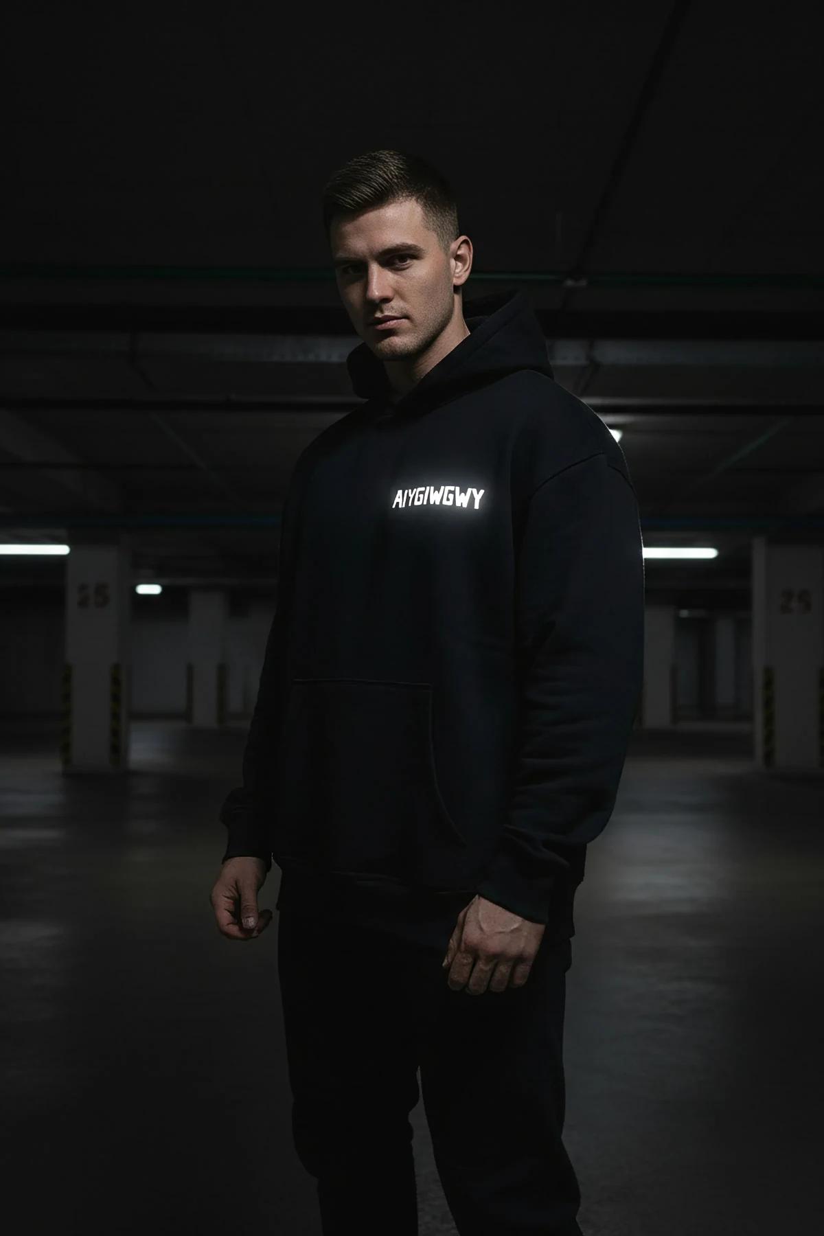 AIYGIWGWY reflektörlü ön baskılı siyah kapüşonlu sweatshirt karanlık ortamda parlayan baskı