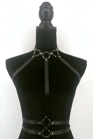 Tasma ve Bel Detaylı Şık Deri Harness - APFT545