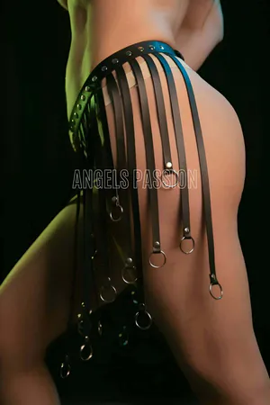 Püsküllü Deri Etek - Halka Detaylı Hareketli Etek - Şık Harness Etek - APFT579