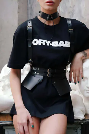 Siyah Deri Vücut Aksesuarı Kemer Choker Takımı Kadın T-shirt Üzeri