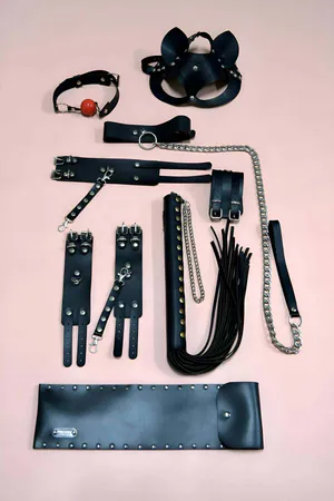 Fantazi Kırbaç Kelepçe Set, 6'lı Set, Ayak - El Kelepçesi, Maske, Ağız Topu - APFT1308