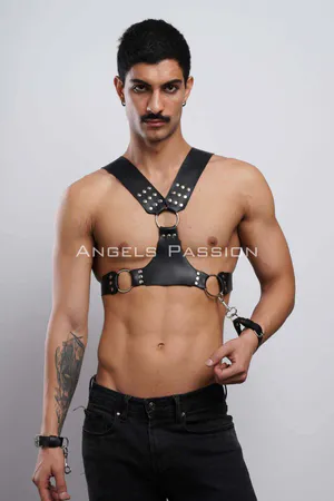 Kelepçeli Erkek Göğüs Harness, Deri Erkek Fantezi Harness, Kelepçeli Erkek Harness - APFTM121