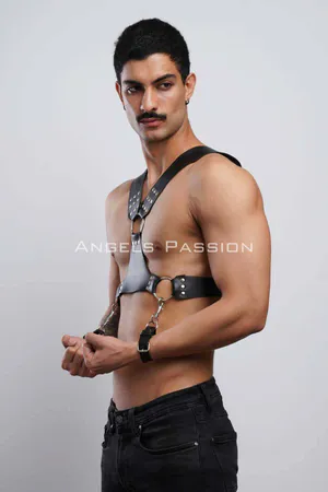 Kelepçeli Erkek Göğüs Harness, Deri Erkek Fantezi Harness, Kelepçeli Erkek Harness - APFTM121