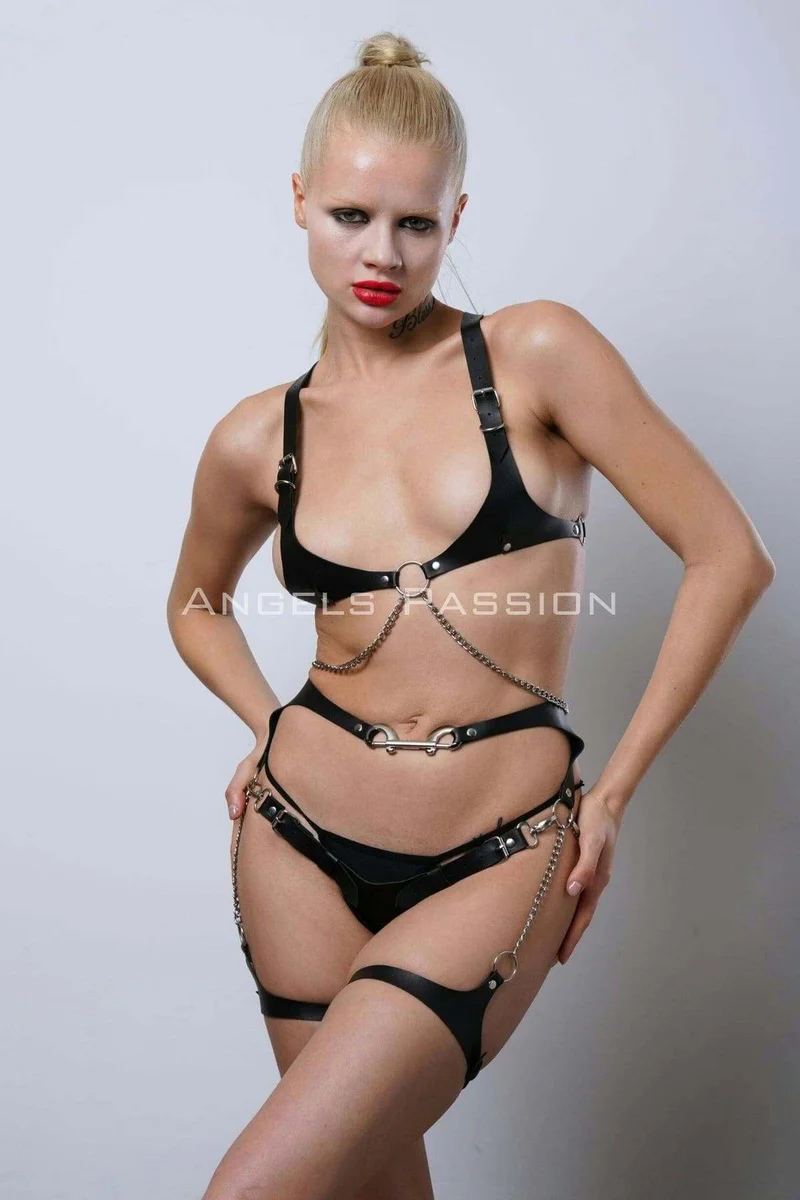 Faux leather harness outfit black worn