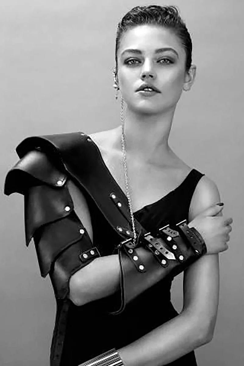 Avant-Garde Arm Cuff
