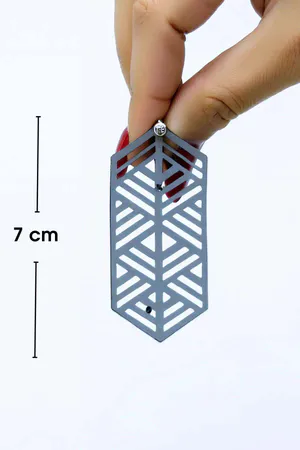 Beyaz Reflektörlü Modern Geometrik Küpe, Şık Lazer Kesim Küpe - APBJ015