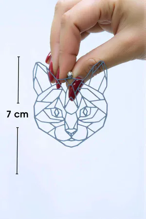 Beyaz Reflektörlü Soyut Kedi Yüzü Küpe, Şık Lazer Kesim Küpe - APBJ017