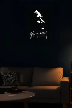 Atatürk Tablosu, Reflektörlü Deri Üzeri Karanlıkta Yansıyan Gazi Mustafa Kemal Imzalı Atatürk Tablosu