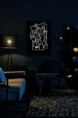 Reflektörlü Deri Üzeri Soyut Yüzler, Karanlıkta Yansıyan Şık Tablo