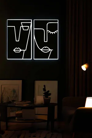 Reflektörlü Deri Üzeri Kübik Soyut Yüz Tabloları, Karanlıkta Yansıyan Şık Tablolar