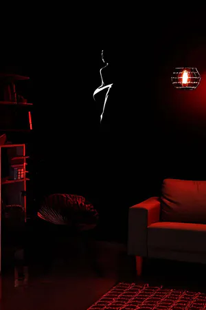 Reflektörlü Kadın Figürü Deri Duvar Tablosu