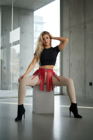 Kırmızı Etek Deri Tokalı Püsküllü Kısa Etek - APFT1400