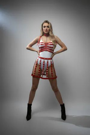 Kırmızı Etek Şeritli Metal Tokalı Kısa Etek - APFT891